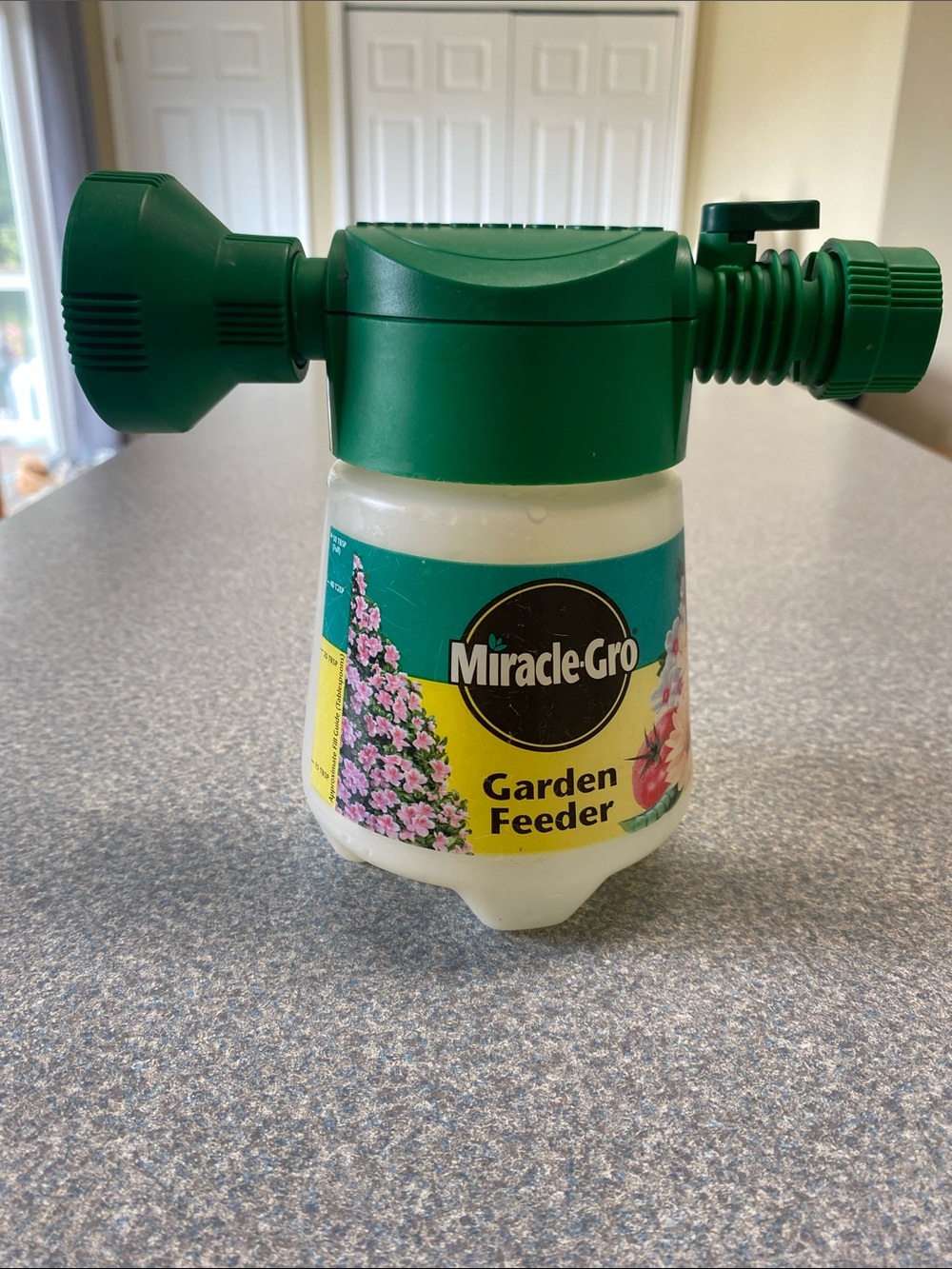 Miracle Green Garden Feeder